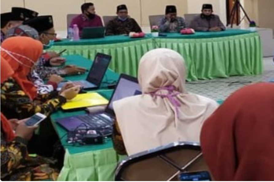 Sosialisasi Kebijakan SDM, Fakultas Tarbiyah Undang Dosen Program Studi dan Tenaga Kependidikan