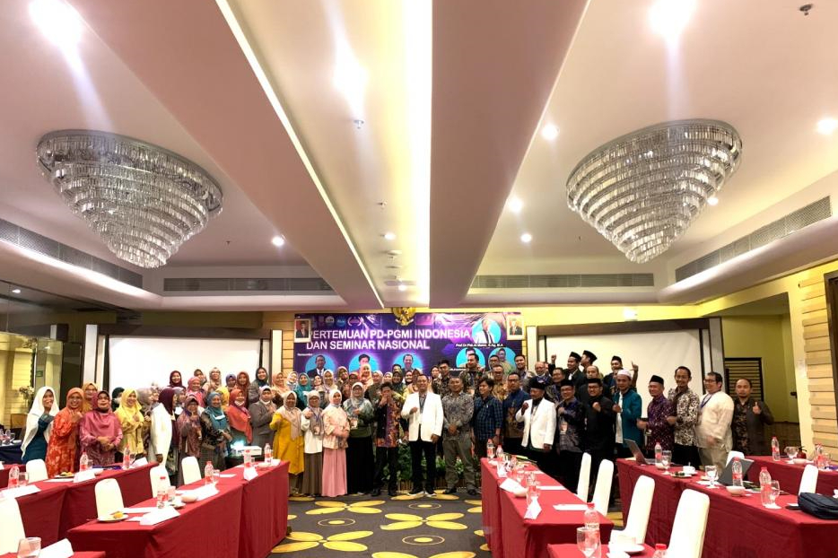 PRODI PGMI IAIN MADURA MENGIKUTI KEGIATAN KONFERENSI NASIONAL PD-PGMI INDONESIA