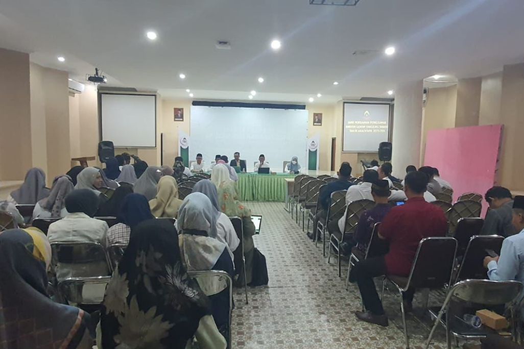 Rapat Persiapan Perkuliahan Semester Genap Fakultas Tarbiyah Tahun AkademikÂ 2023-2024