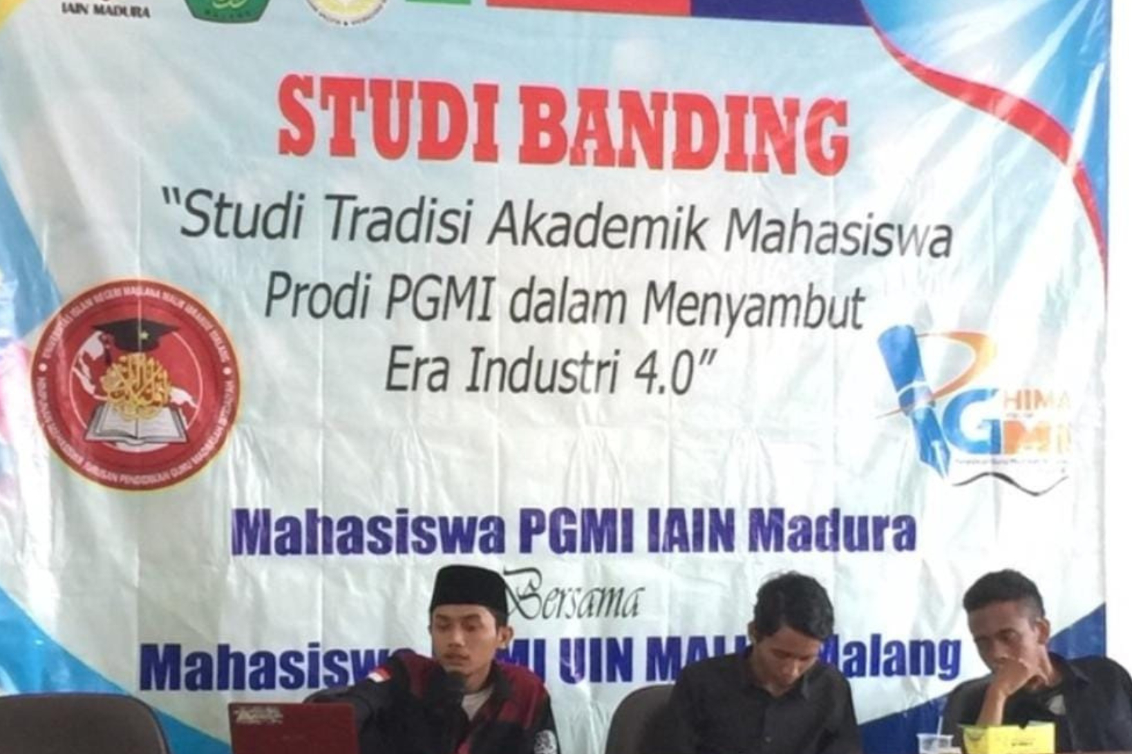 BENCHMARKING MAHASISWA PGMI IAIN MADURA KE UIN MALIK IBRAHIM MALANG TENTANG KEGIATAN KEMAHASISWAAN
